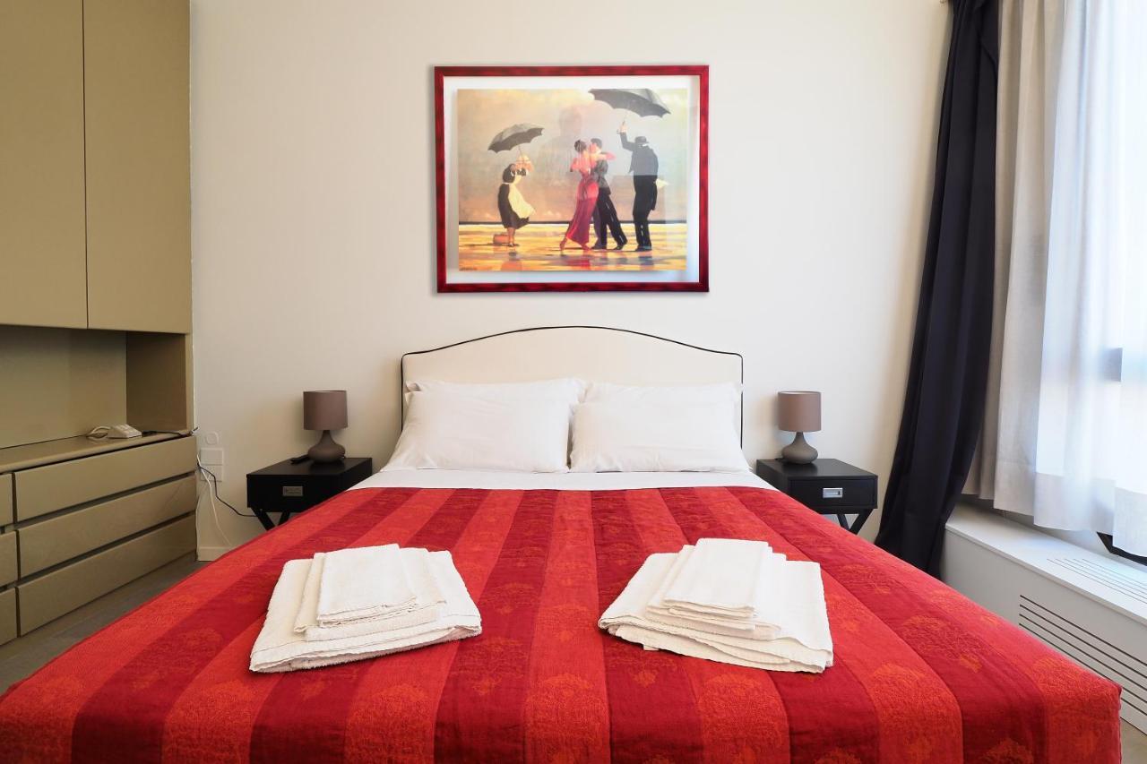 Duomo Luxury Apartment - One Bed Milano Eksteriør bilde