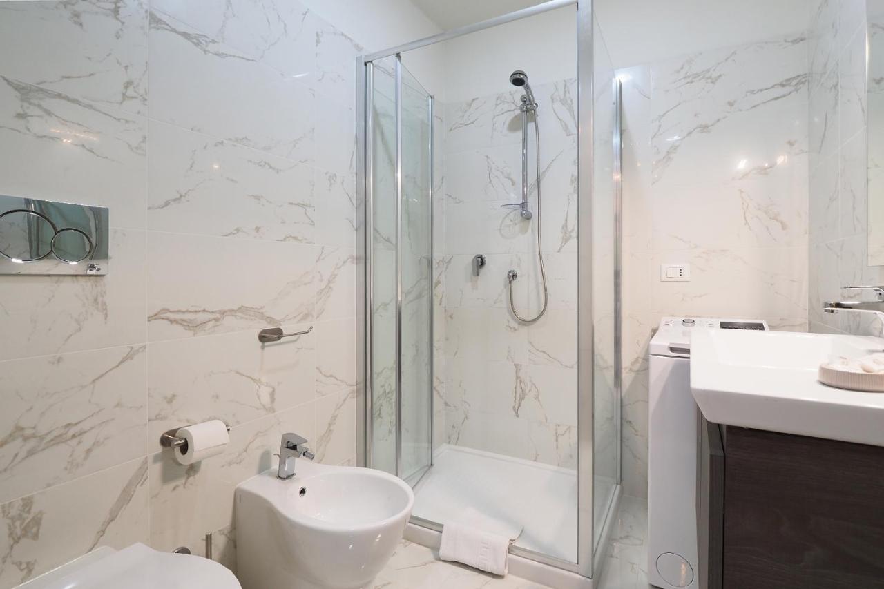Duomo Luxury Apartment - One Bed Milano Eksteriør bilde