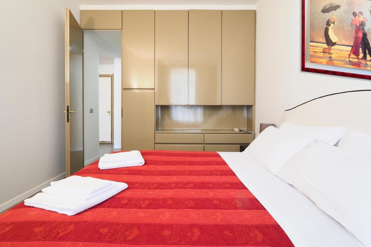 Duomo Luxury Apartment - One Bed Milano Eksteriør bilde